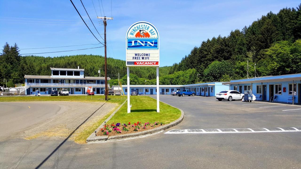 Winchester Bay Inn Рийдспорт Екстериор снимка