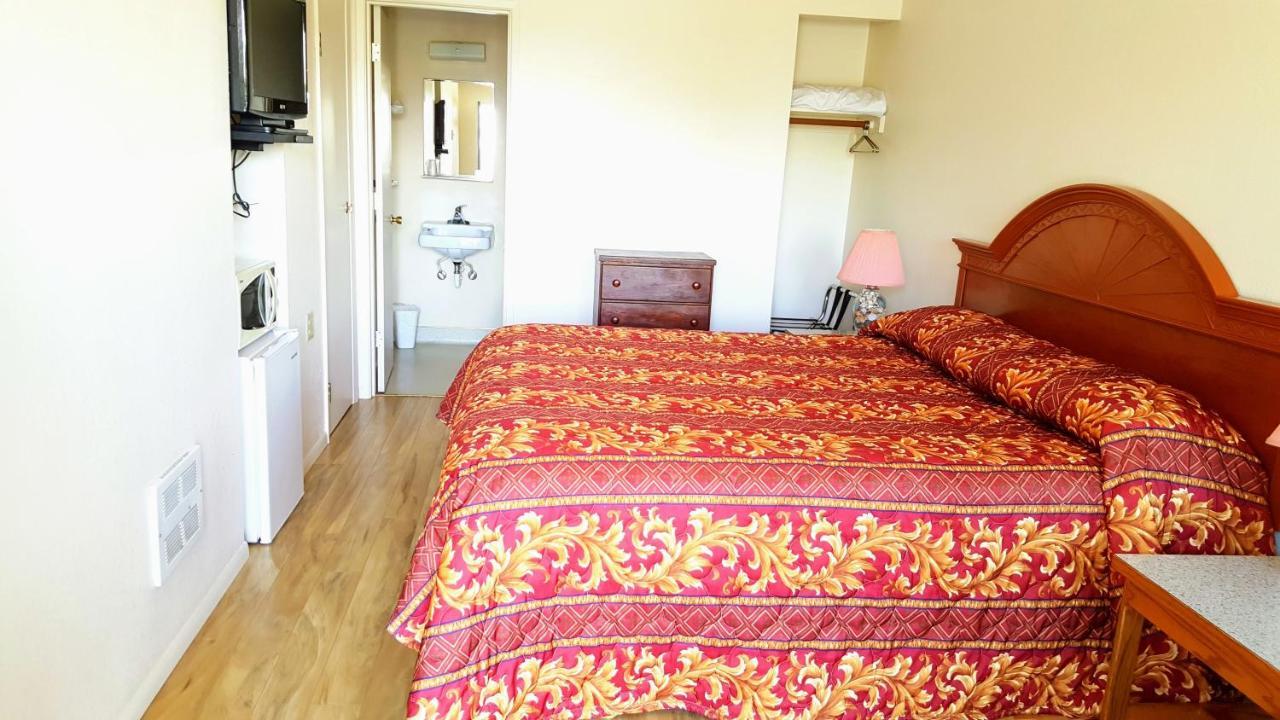 Winchester Bay Inn Рийдспорт Екстериор снимка